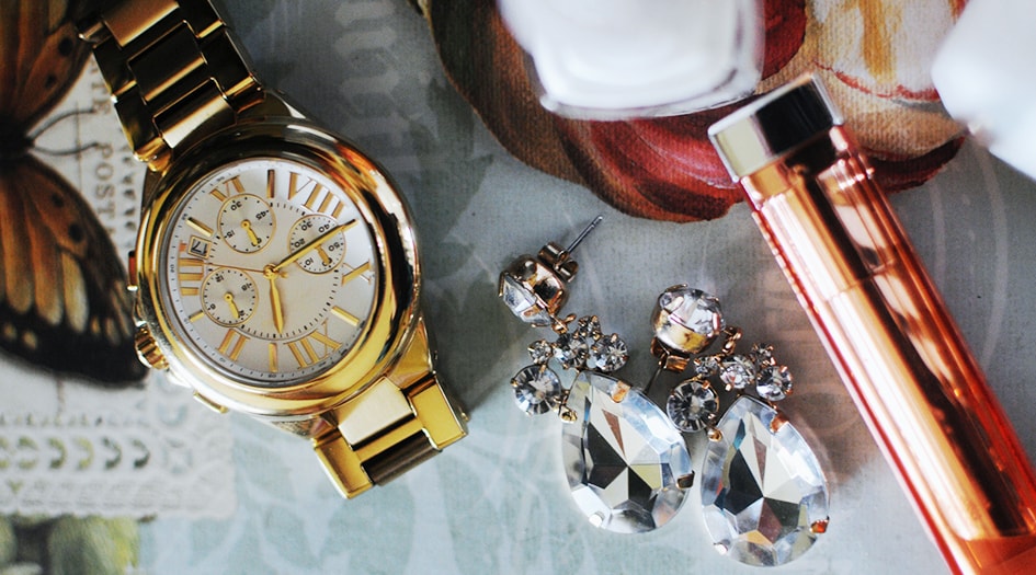 Insuring Your Diamond Rings And Fancy Things Economical Insurance Did You Know Your Home Insurance Policy Could Have Covered If Someone Broke Into Gym Locker And Stole Shiny New Watch Or Diamond Ring